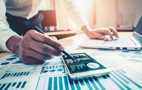 التنبؤ المالي والميزانية والنمذجة المالية ( CFBM )